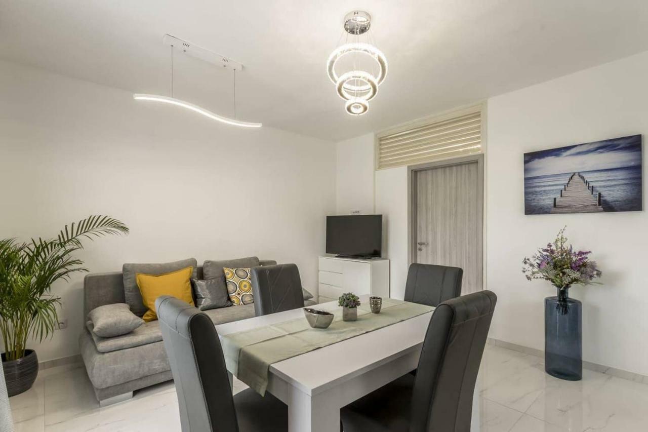 Royal Silver Apartment Vodice Buitenkant foto