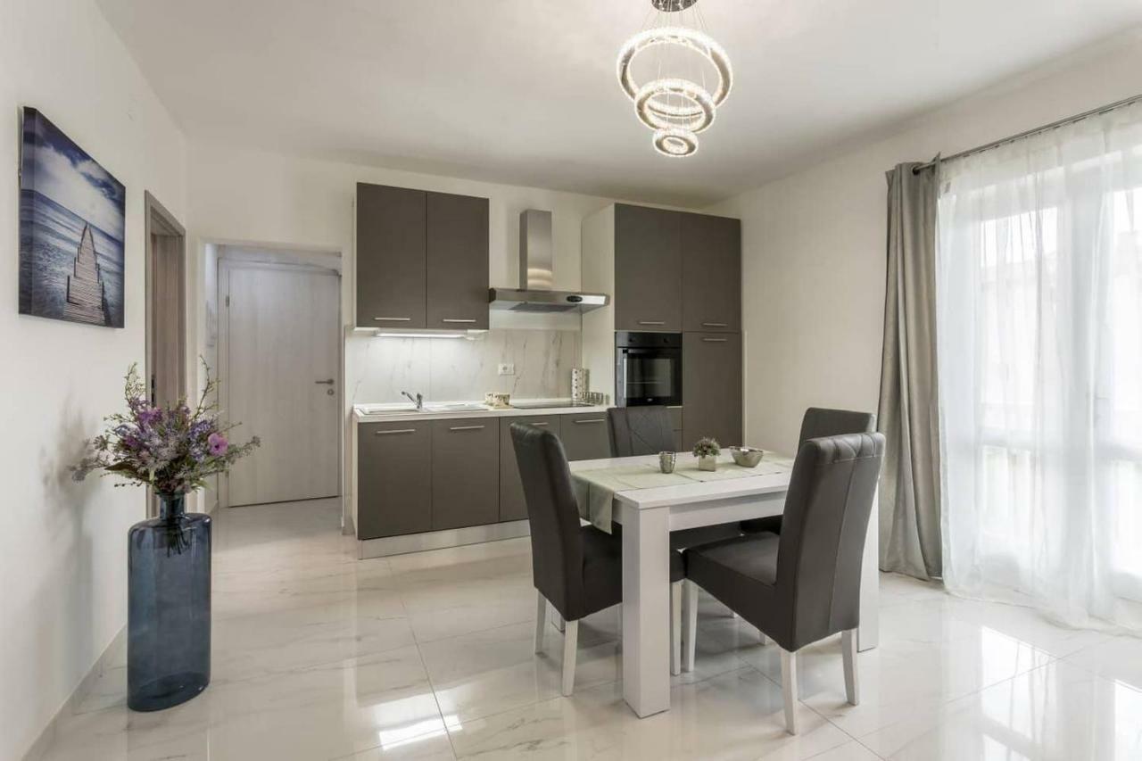 Royal Silver Apartment Vodice Buitenkant foto